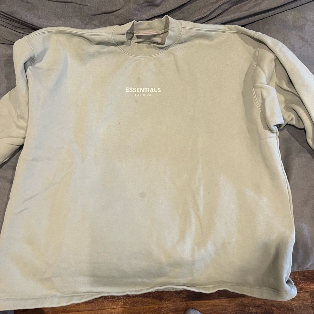 Essentials crewneck (flaws)